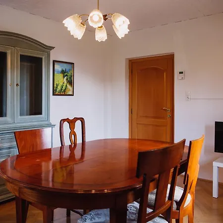 Zimmer & Appartements In Der Gamlitzerstrasse Ehrenhausen Room photo