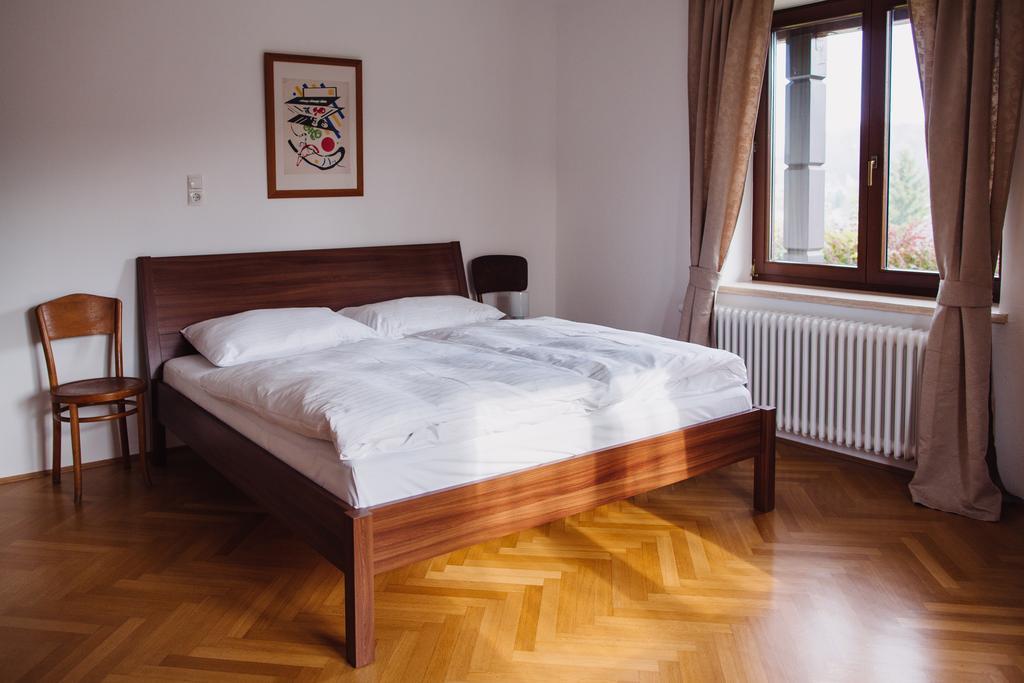 Apartment Zimmer & Appartements In Der Gamlitzerstrasse Ehrenhausen